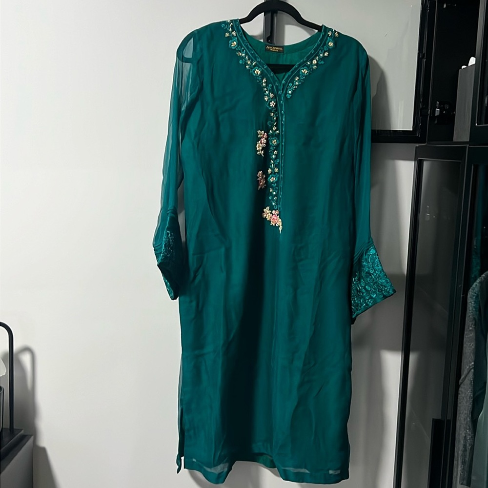 Agha Noor Brand new two piece outfit brand new